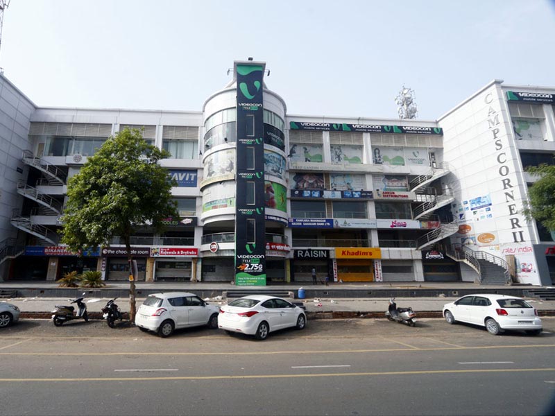 CAMPUS CORNER II